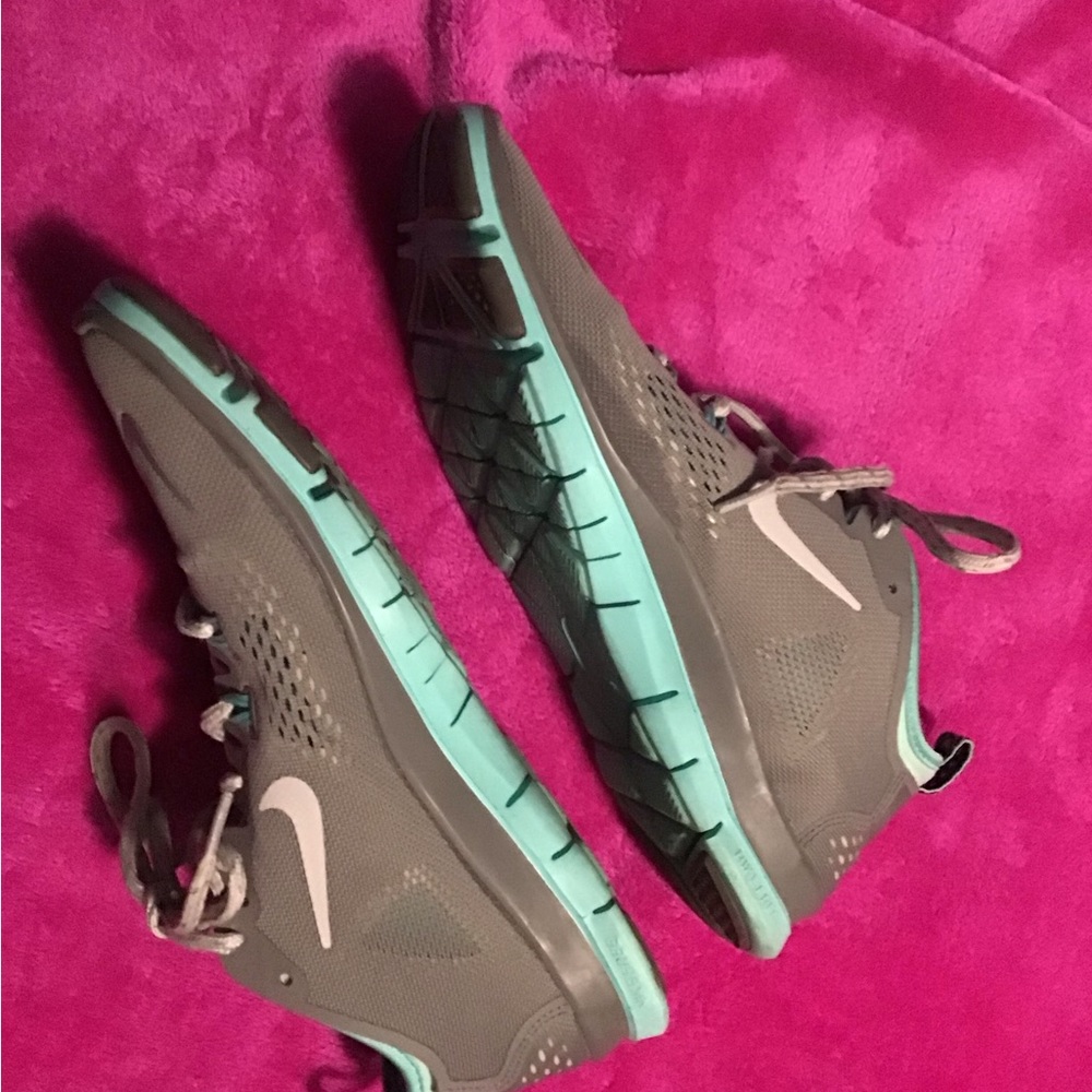 Nike Womens Free 5.0 Running Shoes